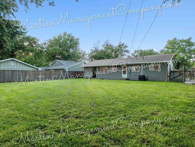Building Photo - 2505 Albert Lee Ave