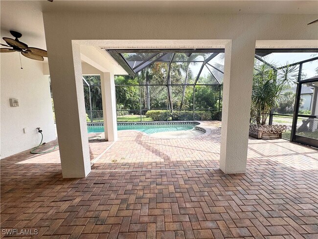Building Photo - 5071 Coral Wood Dr
