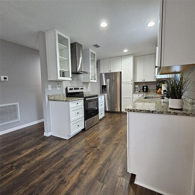 Building Photo - 3148 Boggy Terrace Dr