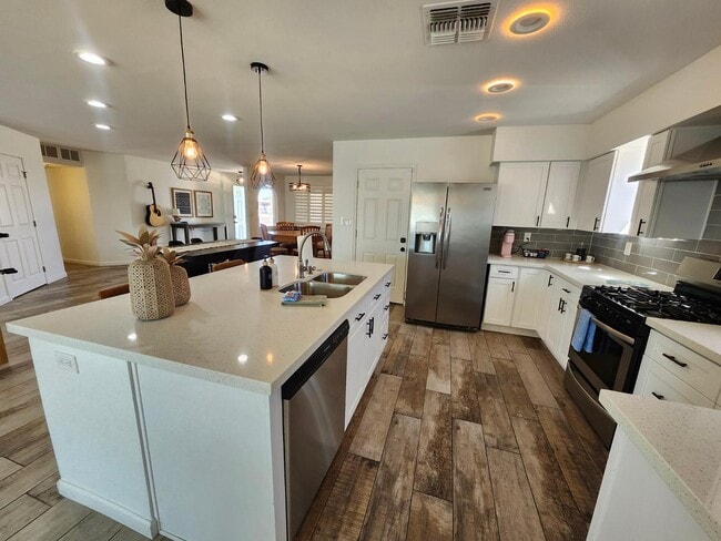 Building Photo - 7225 E Villa Way