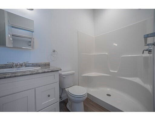 Building Photo - 2 S Grove St