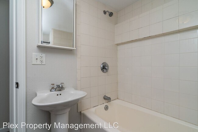 Building Photo - 2 br, 1.5 bath House - 625 7th Avenue South