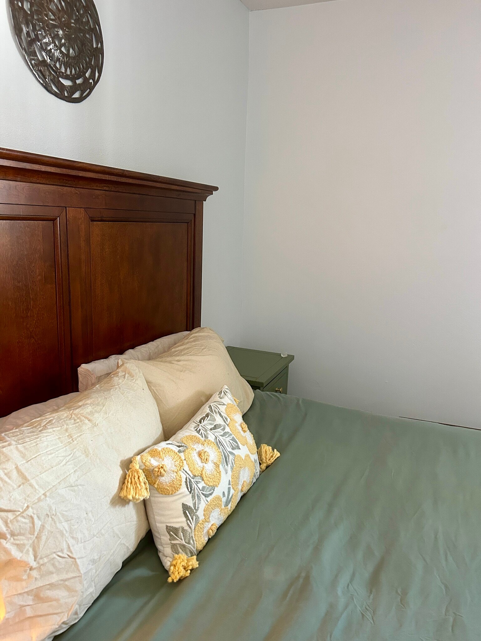 Building Photo - 1476 W Dakota Ave