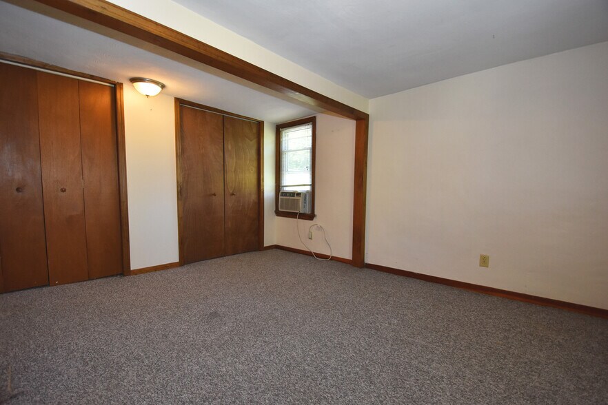 Bedroom - 1021 Joseph St