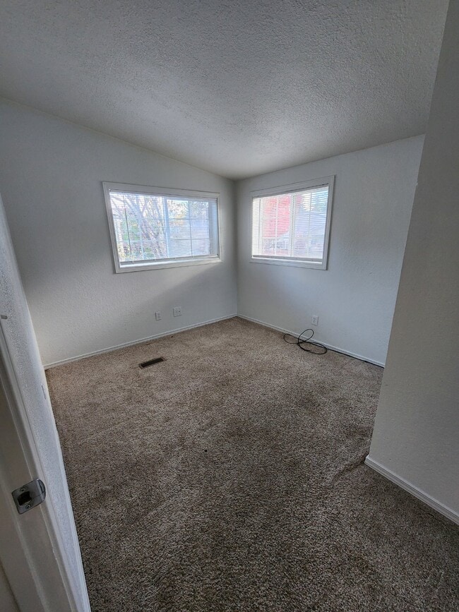 Building Photo - 3BR, 2BTH in Hayden