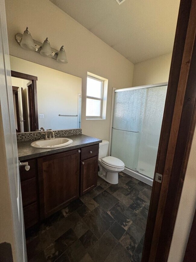 Building Photo - Beautiful home in the Landings at Waterford