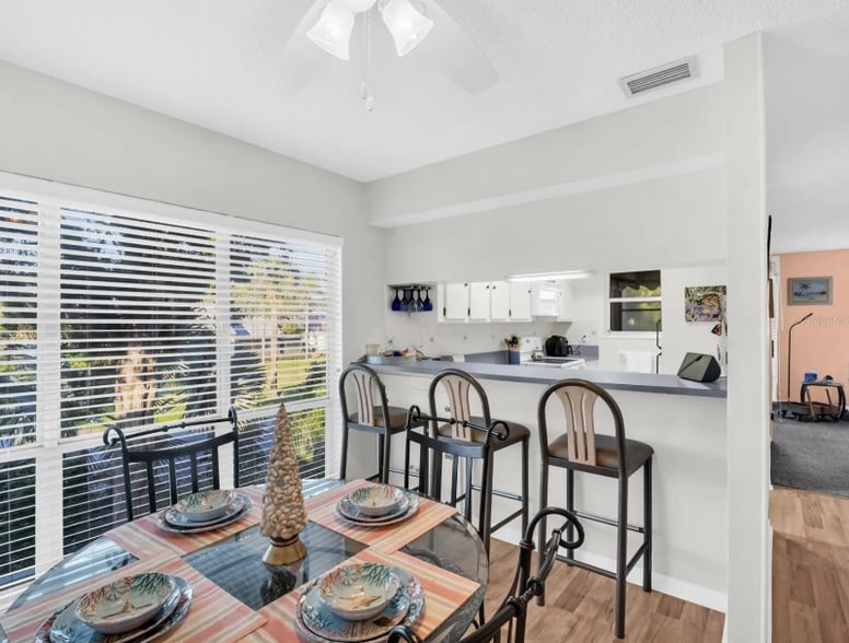 Building Photo - 616 Windrush Bay Dr