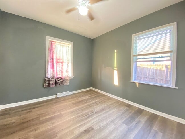 Building Photo - 3 Bedroom Home In Hammond