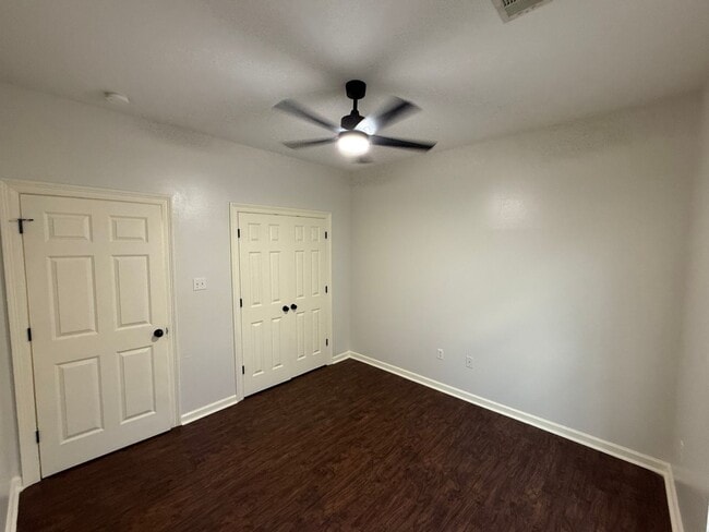 Building Photo - 3BD 2BA House on Nicholson Lakes Subdivision