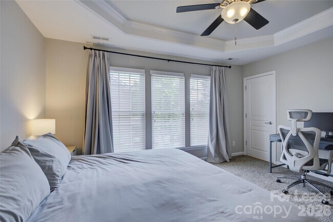 Building Photo - 629 6th Baxter Crossing