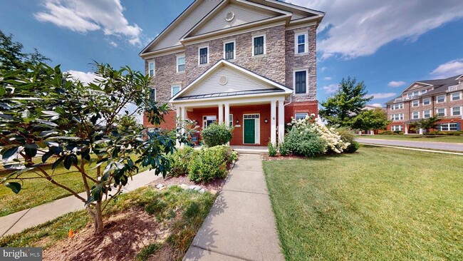 Primary Photo - 42594 Wildly Terrace