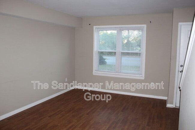 Building Photo - 21-A Anderson Ave