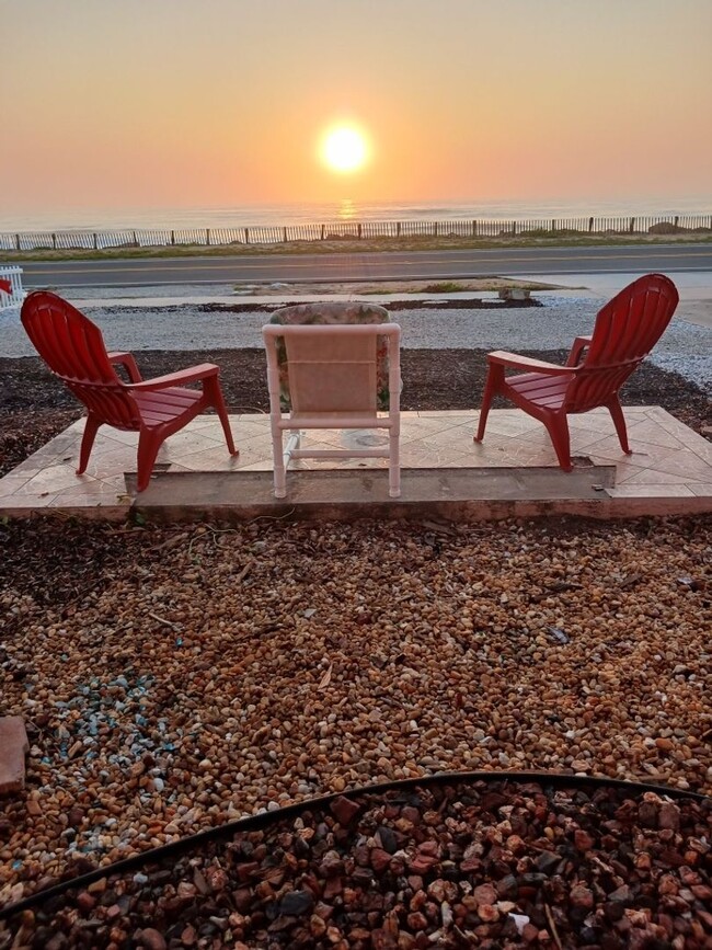 Primary Photo - Beach front Studio in Flagler Beach!