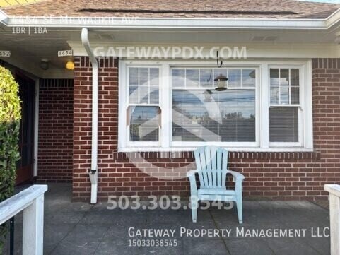 Building Photo - 4454 SE Milwaukie Ave