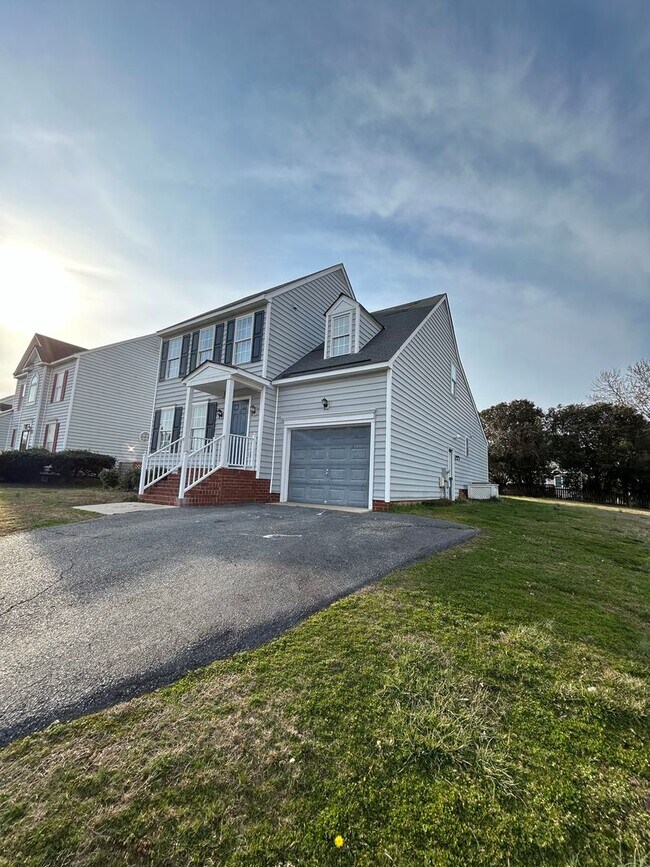 Building Photo - SPACIOUS 4 BEDROOM 2.5 BATH HOME IN GLEN ALLEN