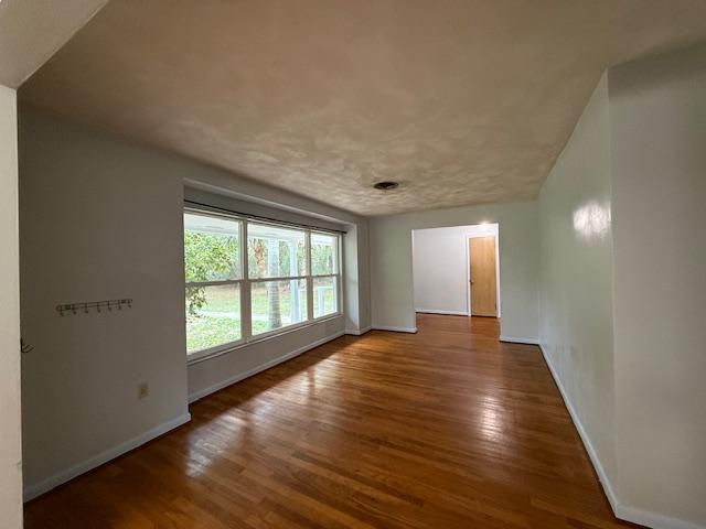 Building Photo - 3026 US-1