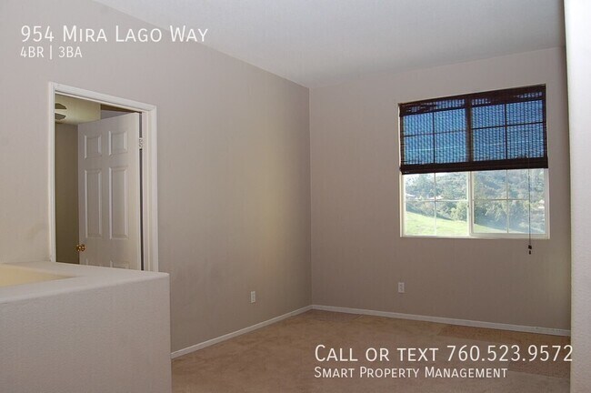Building Photo - 954 Mira Lago Way