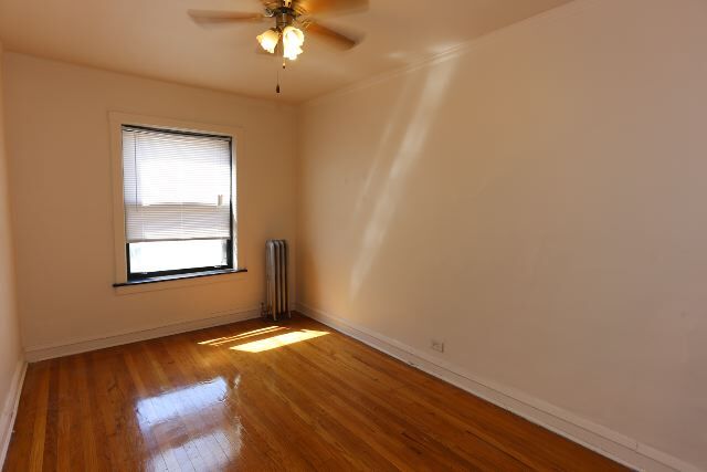 Building Photo - 2208 W Ainslie