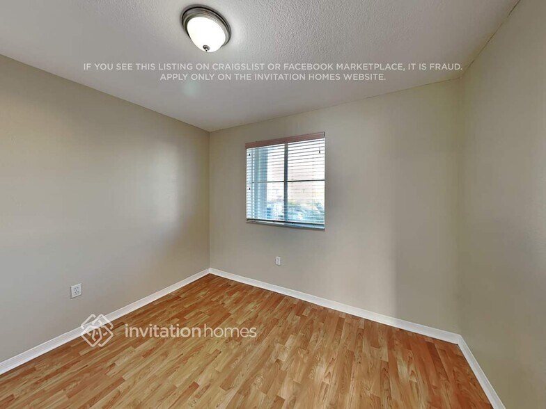 Building Photo - 4856 NW 116th Ct
