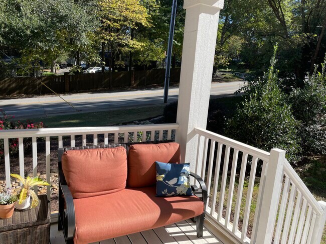 Back Porch - 1 Edge Ct