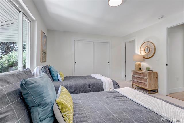 Building Photo - 2357 Grove St