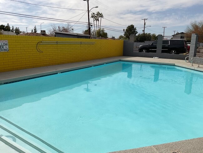 Building Photo - The Davenport