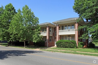 Building Photo - Betty Lou Appartments - 2Bro LLC - SJ