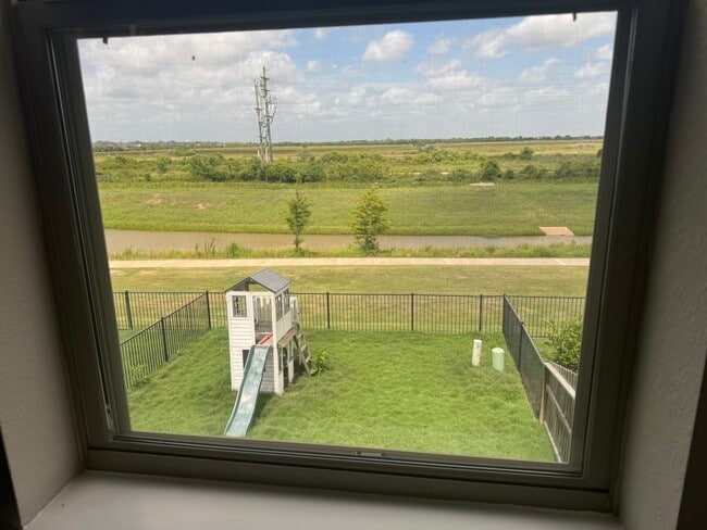 Building Photo - 5218 Pr Ter Ln