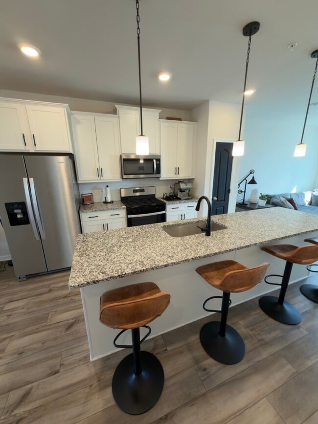 Building Photo - 2770 Lanham Hill Cir
