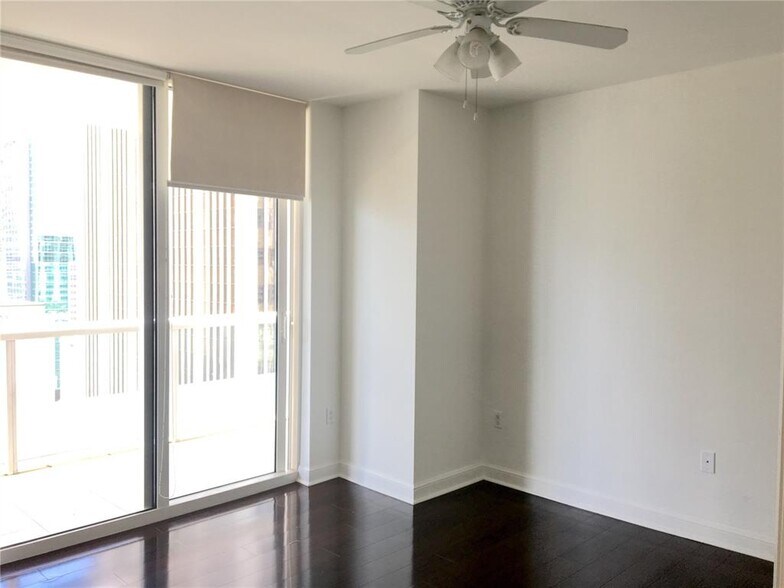 Building Photo - 50 Biscayne Blvd