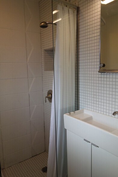 Building Photo - 7806 Beacon Ave S