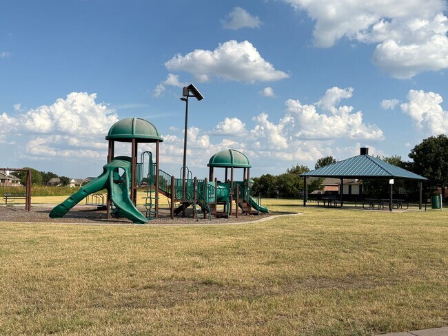 Building Photo - GREAT Home in NWISD with Amenities!