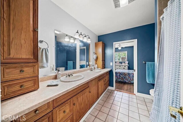 Building Photo - 1644 Cuatro Ln
