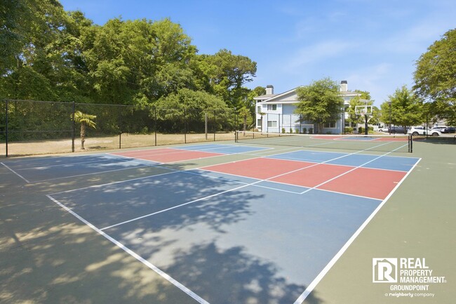 Building Photo - East Bridge Town Lofts Living | Prime Location Near Downtown Charleston