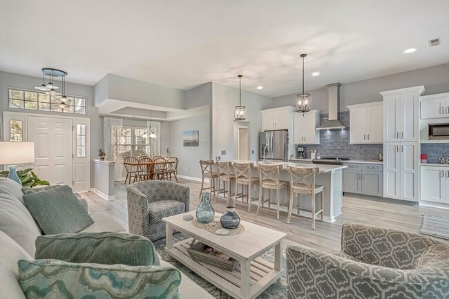 Building Photo - 4818 Southern Trail