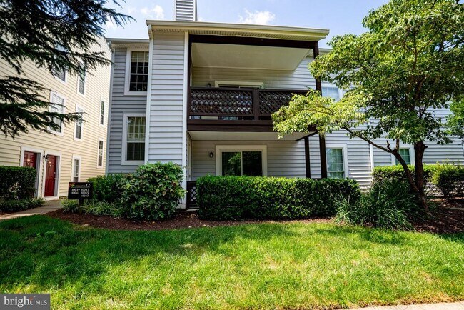 Building Photo - 10039 Oakton Terrace Rd