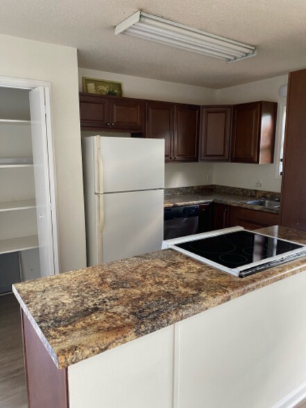 Primary Photo - 2380 Co Rd 119