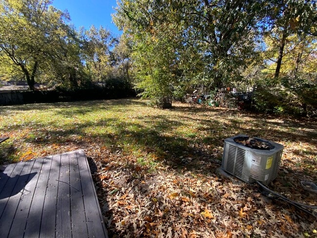 Building Photo - 115 Blakely Rd