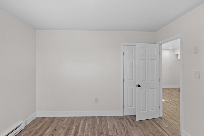 Building Photo - 3 Platt St