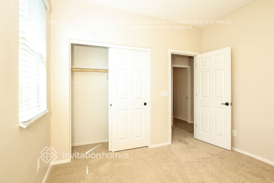 Building Photo - 17581 W Via De Luna Dr