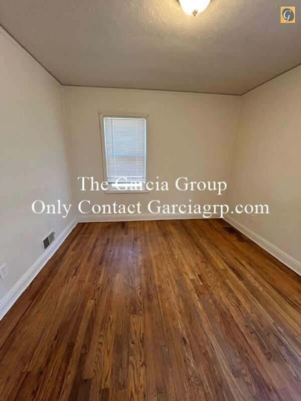 Building Photo - 3410 SE 59th Ave
