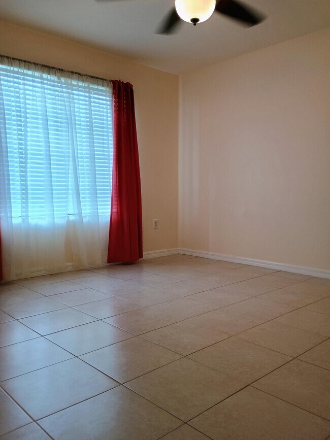 Building Photo - 4220 San Marino Blvd