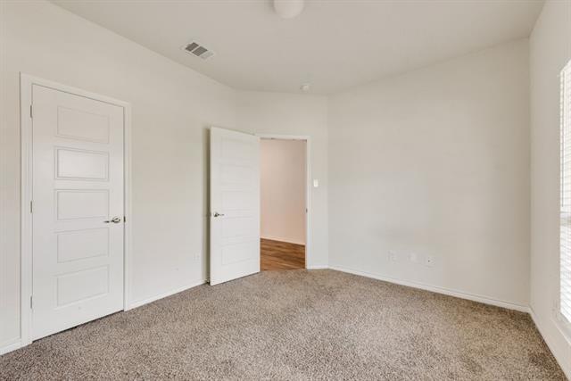 Building Photo - 112 Lazy Berry Way