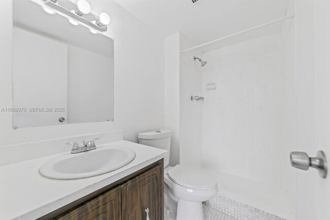 Building Photo - 498 NW 165th St