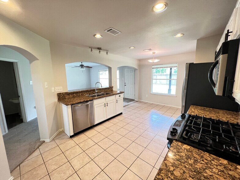 Building Photo - 18602 Twigsworth Ln