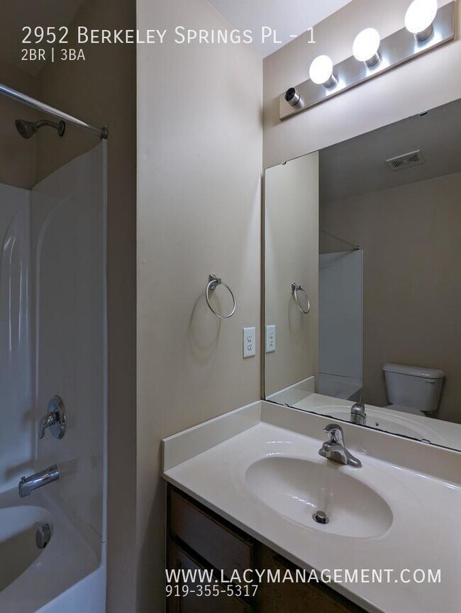 Building Photo - 2952 Berkeley Springs Pl