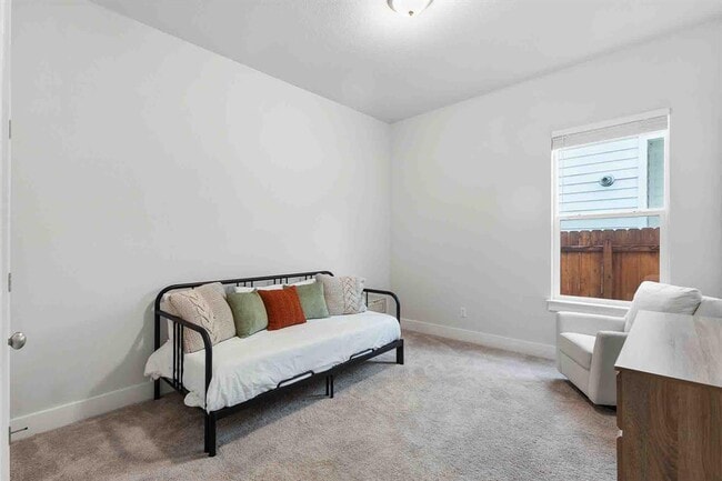 Building Photo - 185 Brooks Ranch Dr