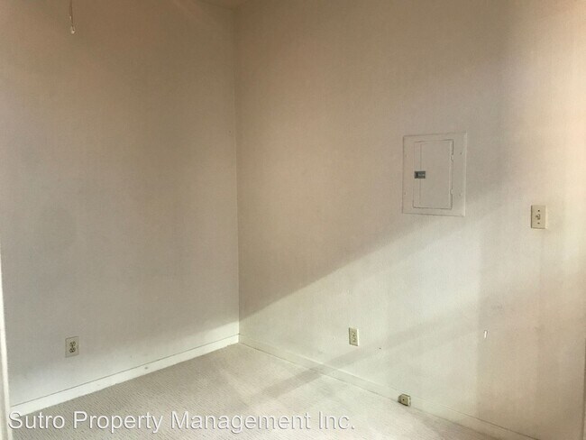 Building Photo - 521-527 3rd St