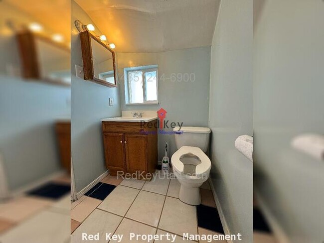 Building Photo - 130 S 100 W