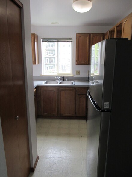 Building Photo - 1024 Billy Frank Jr. St